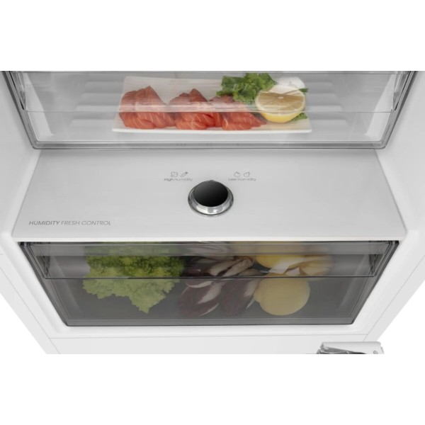 Фото - Холодильник встраиваемый Hisense RB3B250SAWE